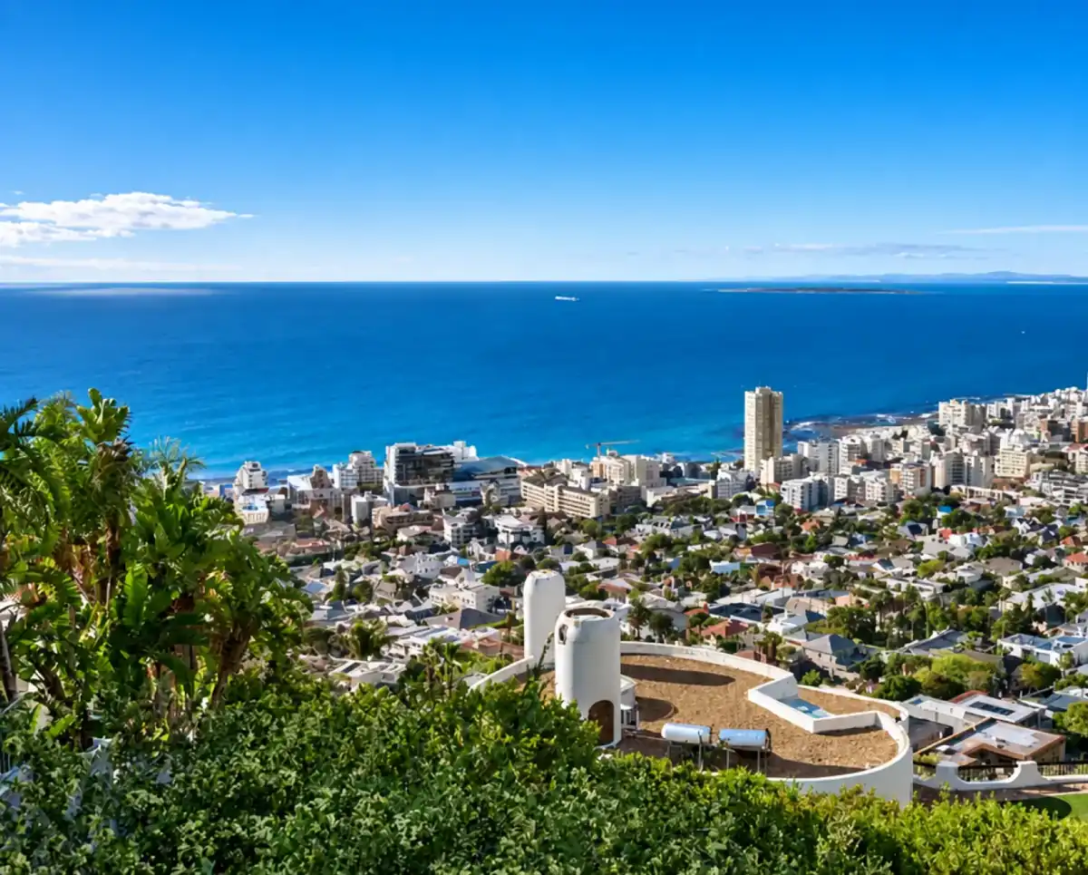 Cape Town coast, city and greenery
